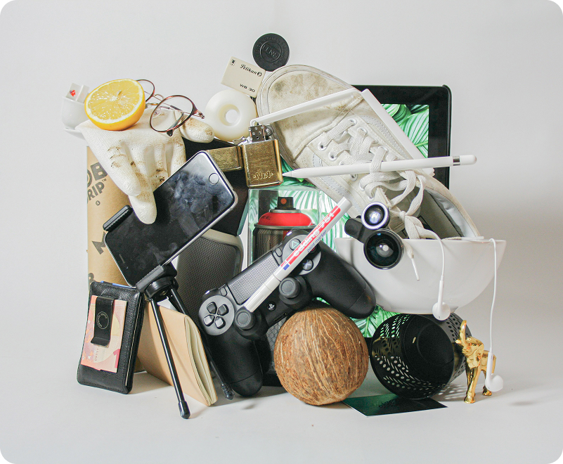 Pile of general junk ready for junk removal pickup by EasyGig